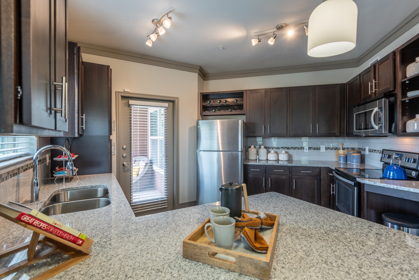 Approach-at-Summit-Park-Apartments-11-tiny