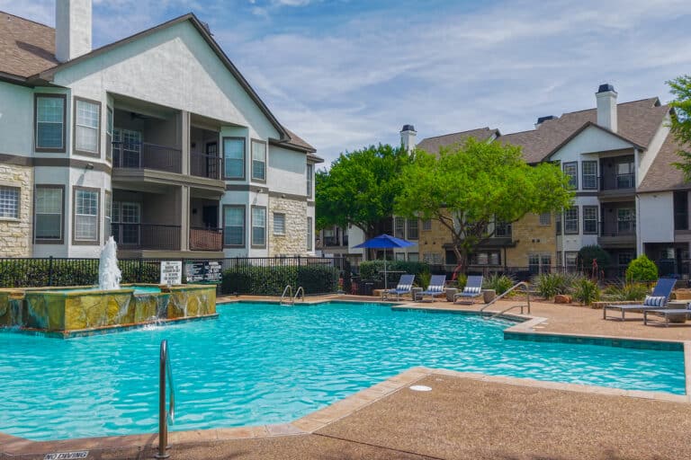 Legacy Estates at Frisco Apartments swimming pool.