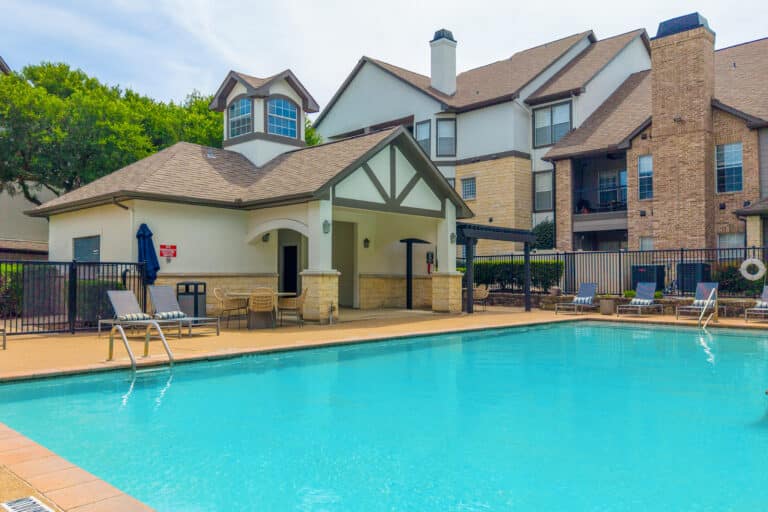Legacy Estates at Frisco Apartments pool.
